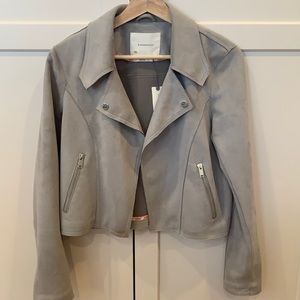 New with tags.Anthroplogie faux gray suede cropped motorcycle jacket. Pockets.